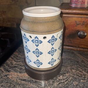 Scentsy warmer